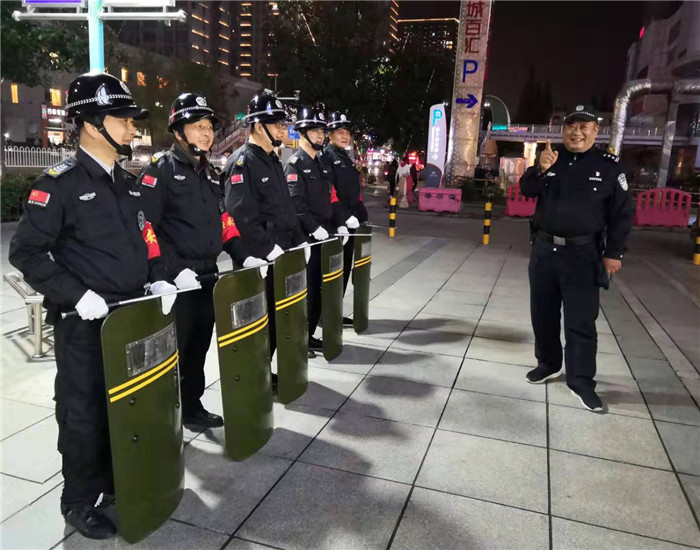 不忘初心勇?lián)?、牢記使命保平?>
                                </a>
                            </div>
                            <div   id=